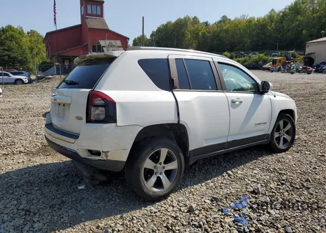 2016 Jeep Compass Latitude z USA, uszkodzony, nr VIN 1C4NJDEB0GD546630